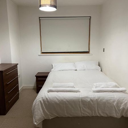 Bigkings Stylish 2 Bedroom Apartment With Free On Street Parking مانشستر المظهر الخارجي الصورة